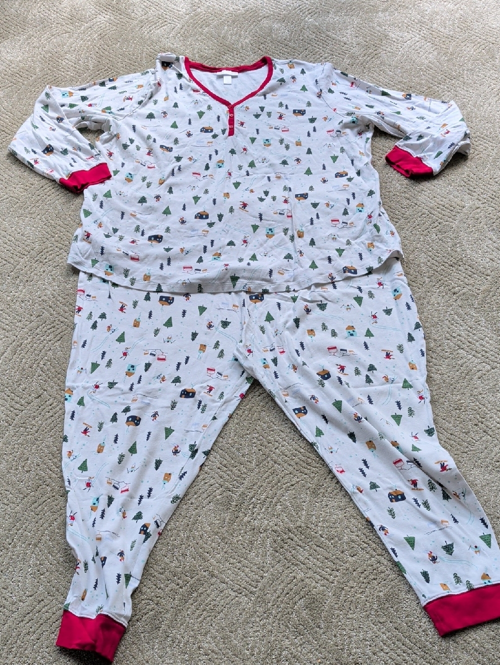 Women's LC Lauren Conrad White Holiday Cabin Tree Print Pajama Set